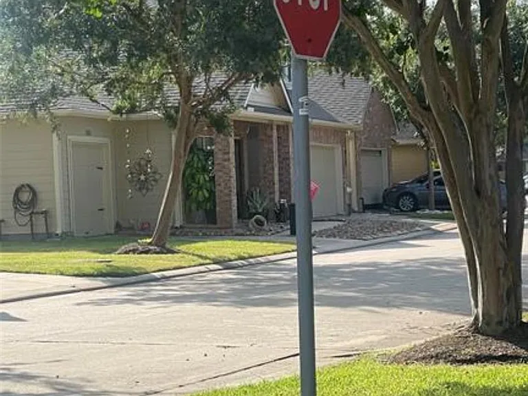 815 Sterling Creek Cir — Photo 12