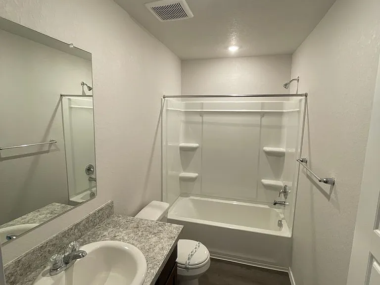 4222 Legend Hts — Photo 6