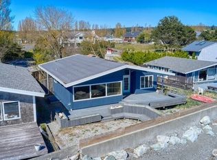1561 Edwards Dr, Point Roberts, WA