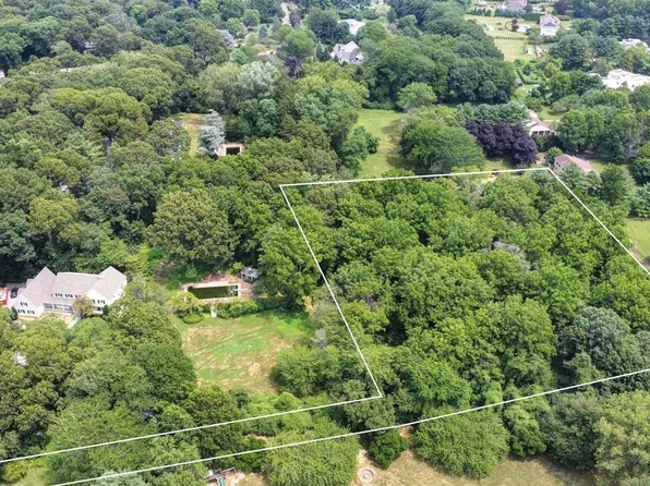 No # Linden Lane, Upper Brookville, NY 11545