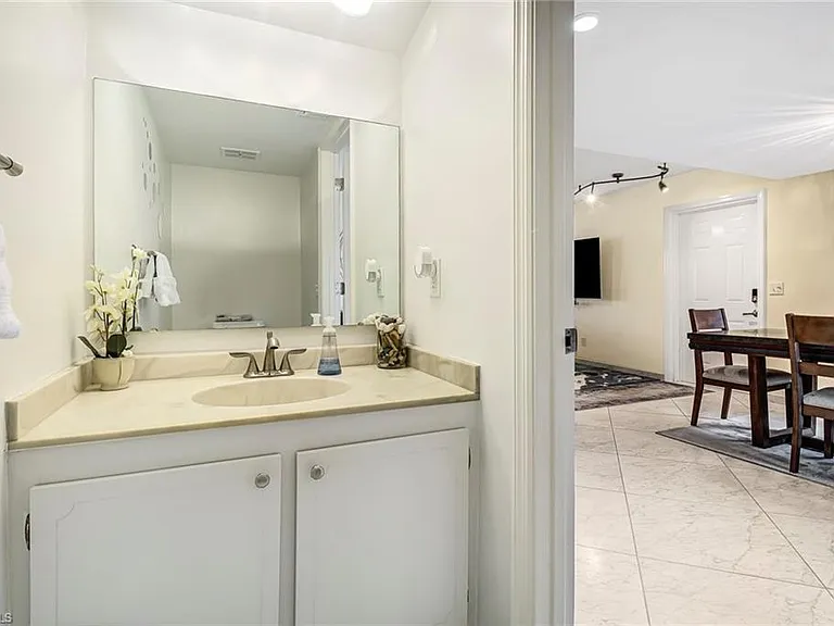 185 Cypress Way E #A106 — Photo 16