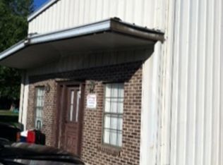 105 N 3rd Ave, Nederland, TX 77627