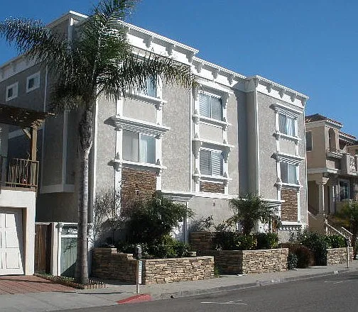 168 Manhattan Ave — Photo 2