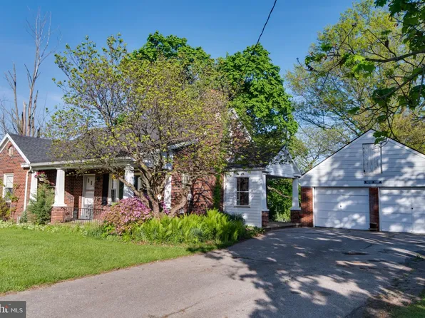 4330 Paradise Rd, Dover, PA 17315
