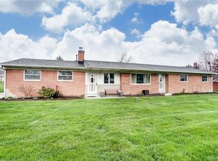3780 Wintergreen Ln, Dayton, OH 45440