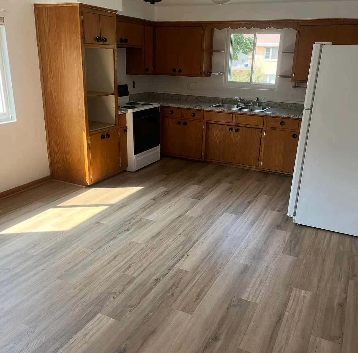 3 bed, 1175 sqft, $1,400 — Photo 2