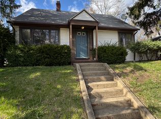 1337 Tioga Ave, Akron, OH 44305