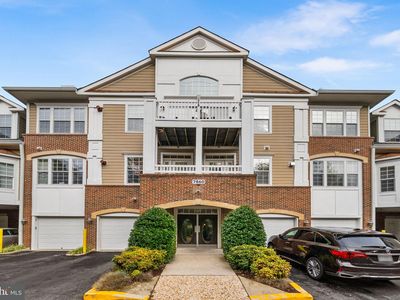 7860 Rolling Woods Ct APT 201, Springfield, VA, 22152