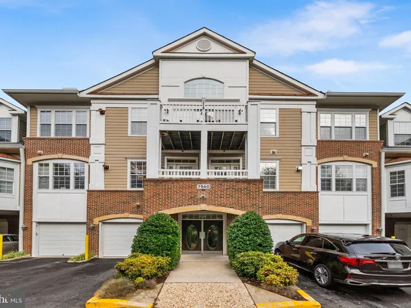 7860 Rolling Woods Ct APT 201, Springfield, VA 22152