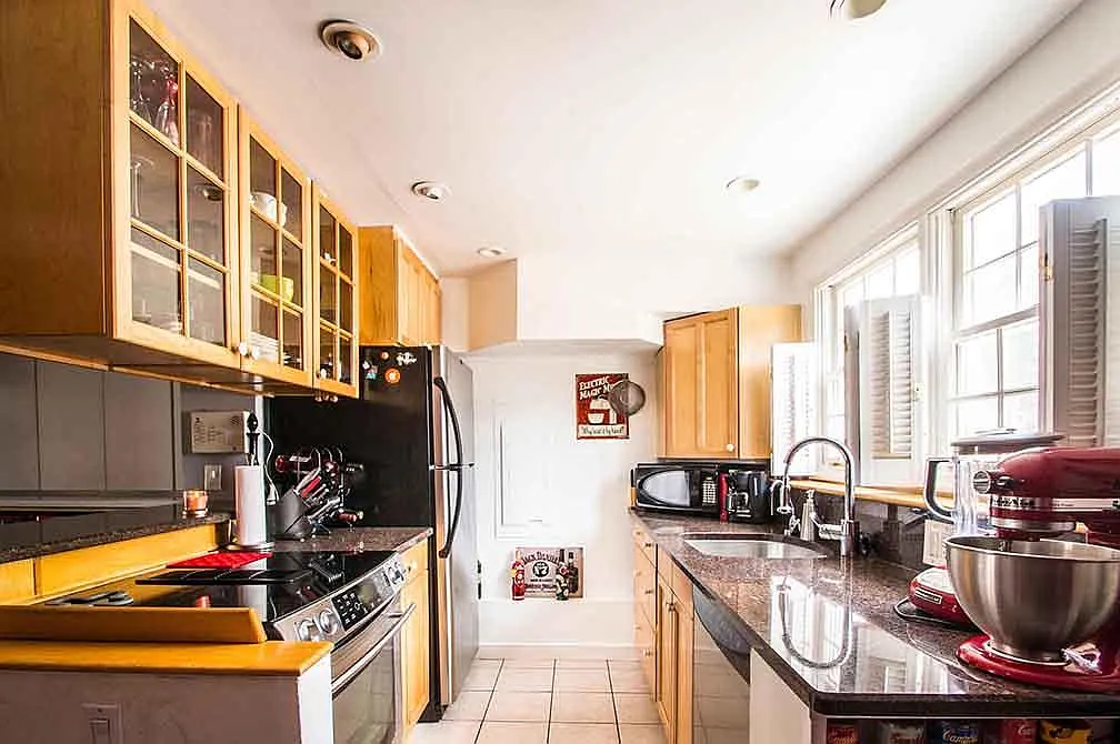 2 bed, 1000 sqft, $3,600 — Photo 3