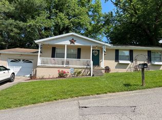 138 Forest Dr, Ona, WV 25545