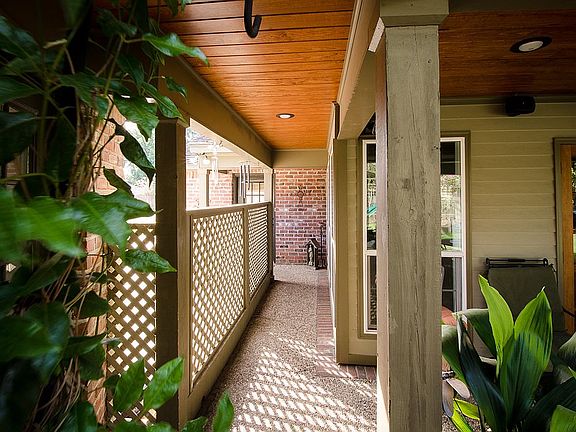 5th image of 106 Berkshire Ln