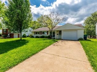 307 Whitehall Dr, O'Fallon, IL 62269