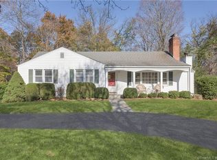 12 Chipmunk Ln, Norwalk, CT