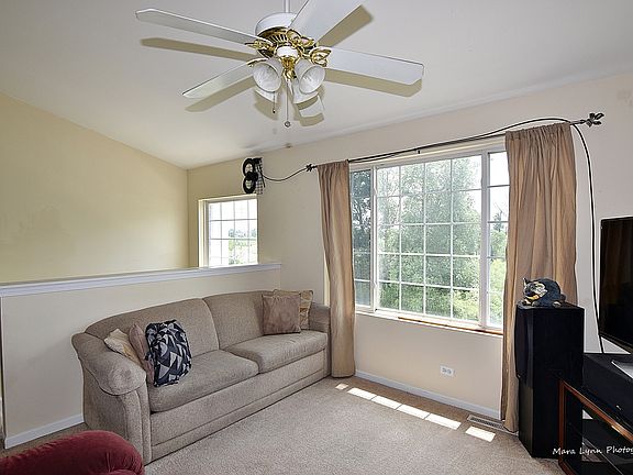 4th image of 808 E Victoria Cir #808