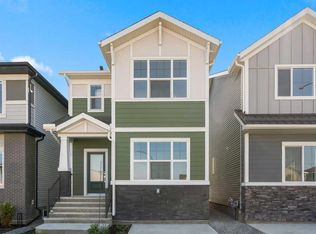 76 W Buffaloberry Mnr SE, Calgary, AB T3M4A4