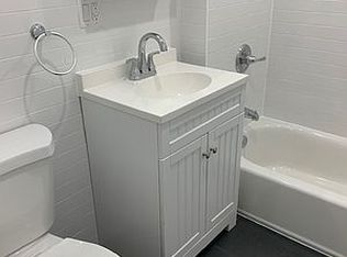 4206 212th St #3, Bayside, NY 11361