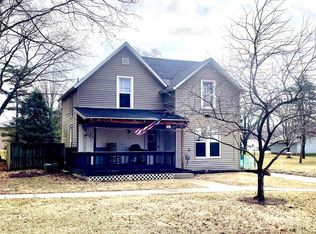 703 S Main St, Fayette, IA 52142