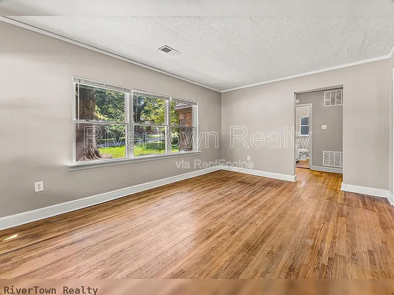 1678 Alta Vista Ave — Photo 11