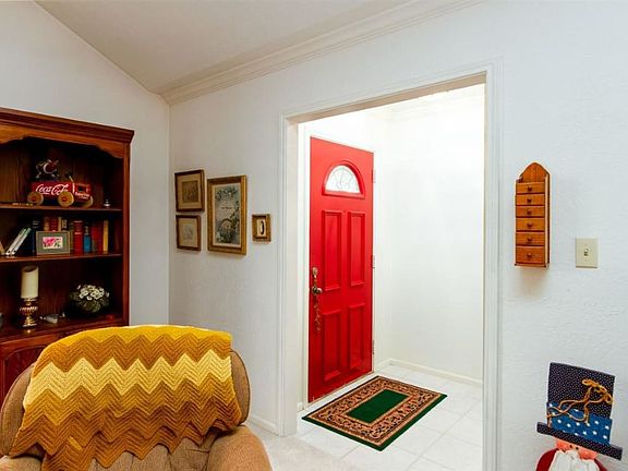 4th image of 1558 Bryant Way