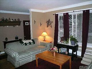 2nd image of 1061 Gardiner Dr