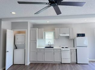 2705 Brewster St, Houston, TX 77026