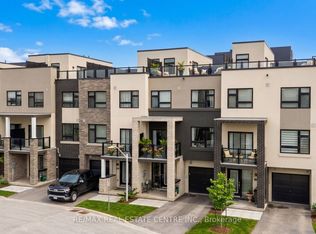 1121 Cooke Blvd #28, Burlington, ON L7T0C3