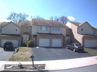 1614 Harding Cir, Whitehall, PA 18052