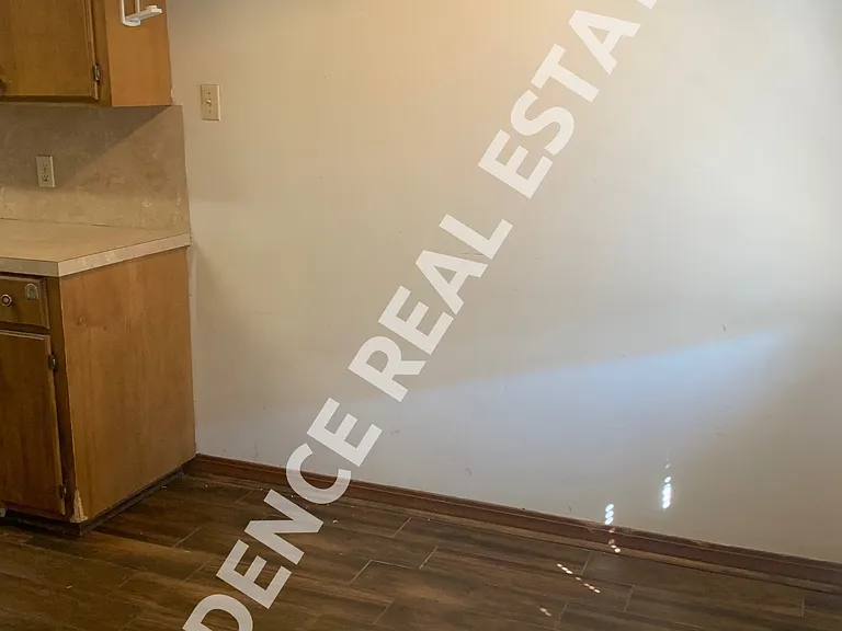 1006 Sybil Dr — Photo 5
