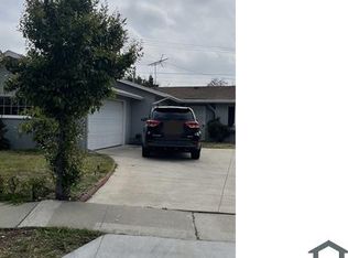 318 S Maxine St, Santa Ana, CA 92704