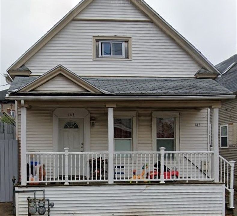 1st image of 143 Sobieski St