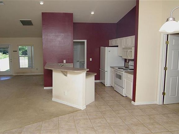 4th image of 2147 Wenona Dr