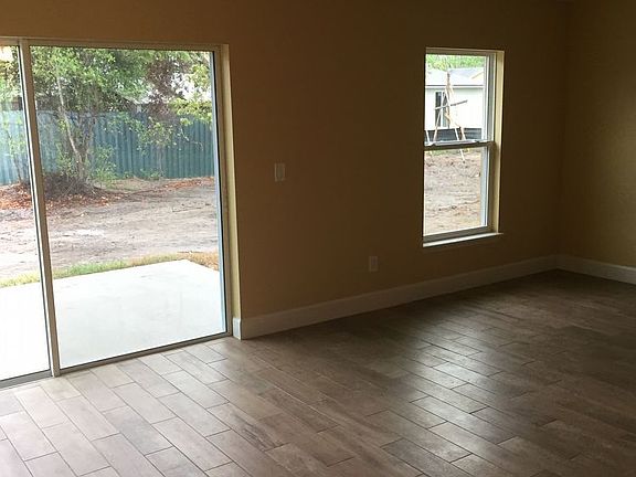 3rd image of 2200 Dumas Dr