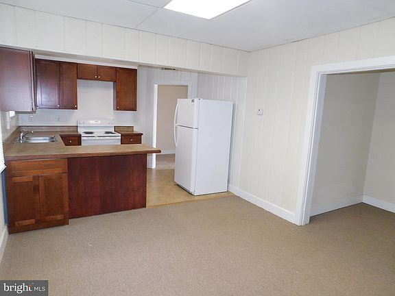 5th image of 2120 Lafayette Blvd #101