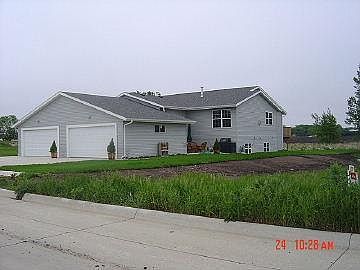 1st image of 3013 Zenith Ave