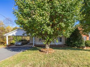 3555 Transou Rd, Pfafftown, NC 27040