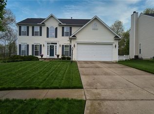 1352 Ledgestone Dr, Wadsworth, OH 44281