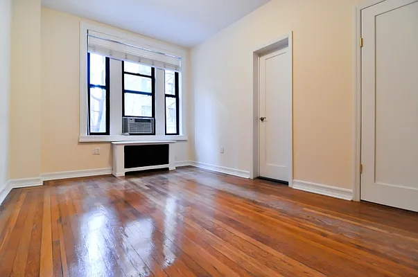 Rented by Citi Habitats | media 22