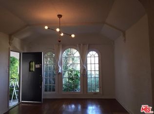 6356 Lindenhurst Ave, Los Angeles, CA 90048