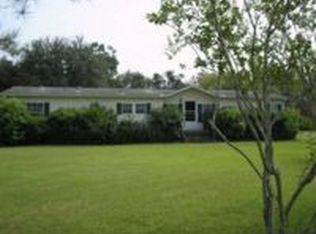 104 Riverview Cir, San Mateo, FL 32187