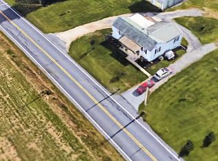 1431 Fairview Dr, Leesport, PA 19533