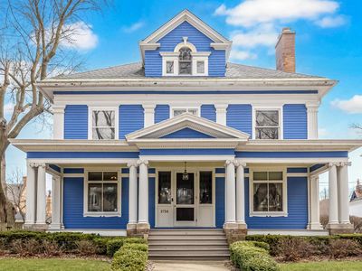 2724 North Shepard AVENUE, Milwaukee, WI, 53211