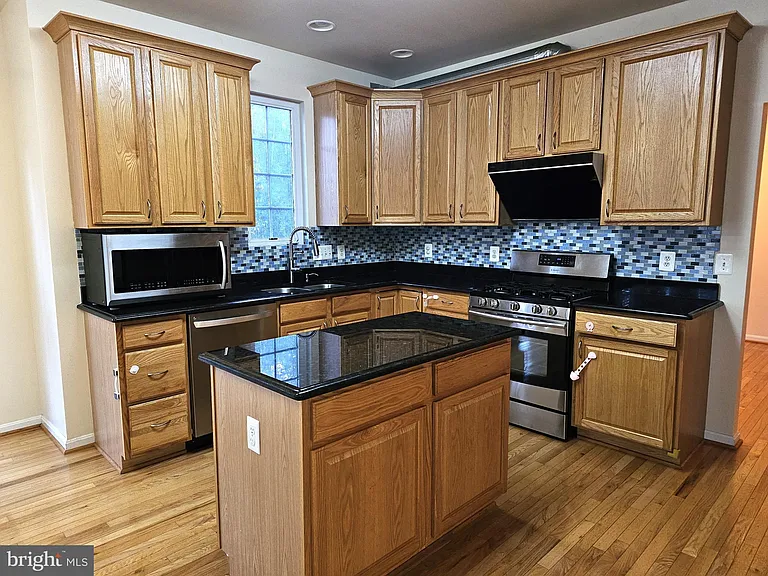 6125 Hot Spring Ln — Photo 7