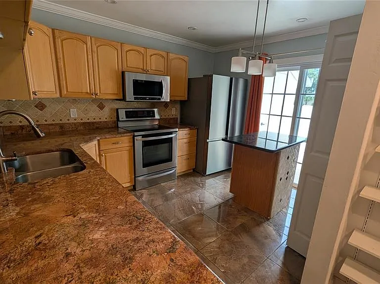 4000 Poinciana Ct — Photo 9