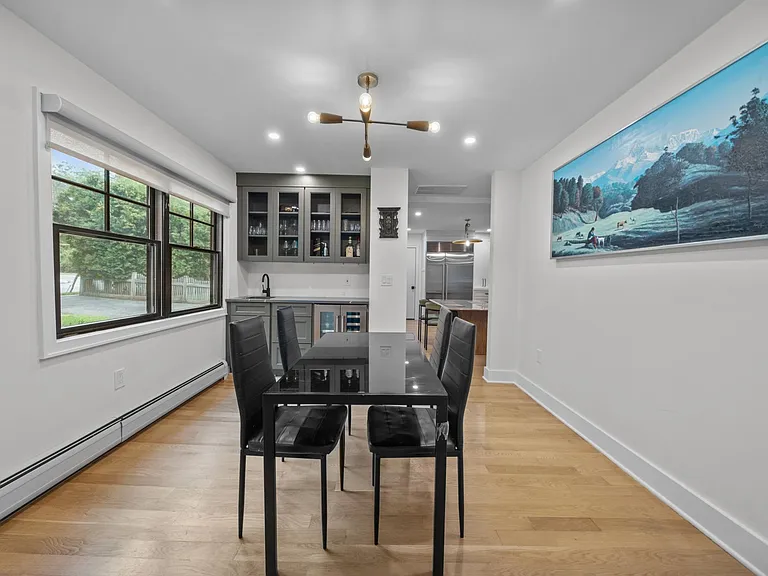 107 Highland Ave — Photo 10