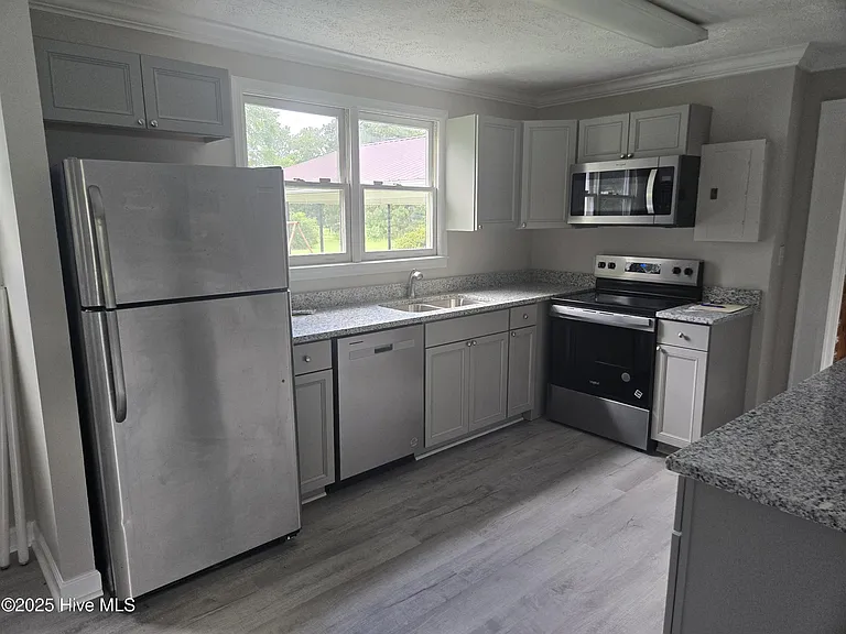 6220 Peeles Chapel Rd — Photo 3