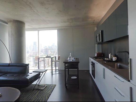 5th image of 1310 N Cleveland Ave #318