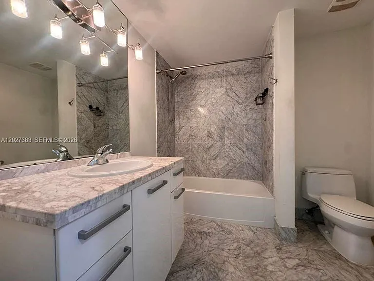 253 NE 2nd St #324 — Photo 6