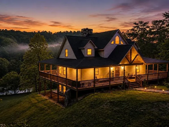 661 Toccoa River Frst, Mineral Bluff, GA 30559