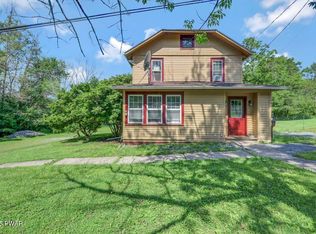 19 Oregon Tpke, Honesdale, PA 18431